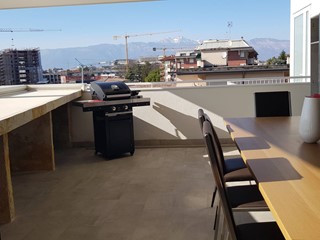 Attico in Vendita a Pordenone, 600'000€, 180 m²