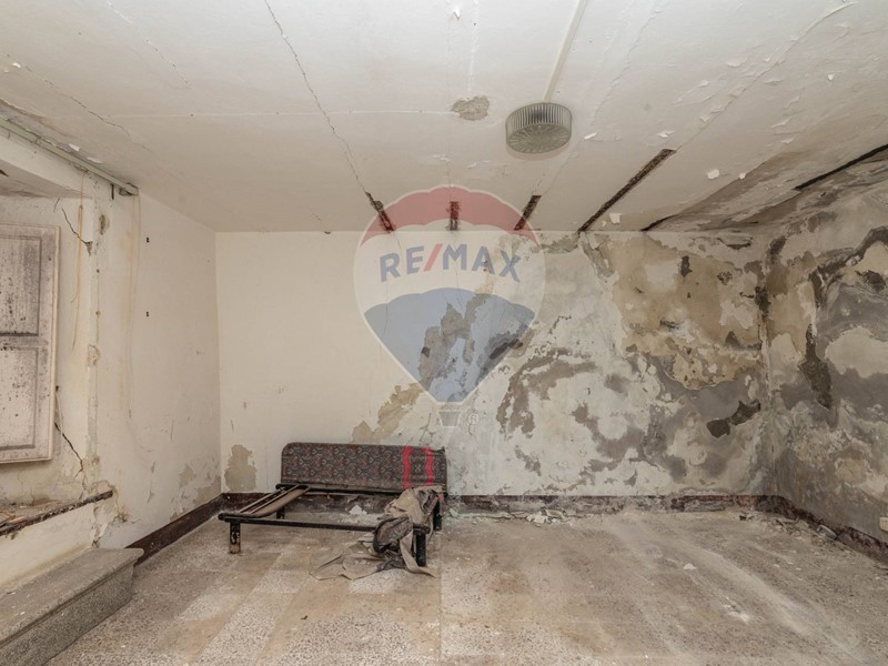 Casa Semi Indipendente in Vendita a Caltagirone, 3'000€, 100 m²