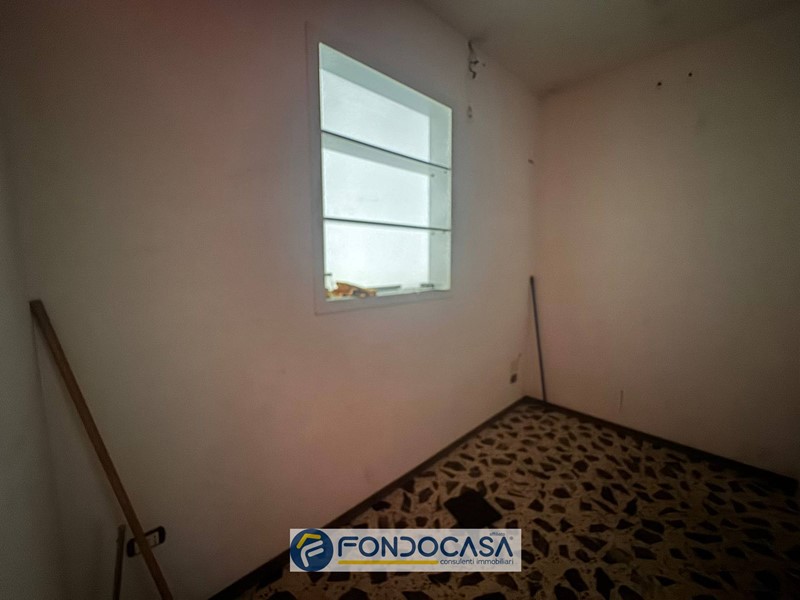 Quadrilocale in Vendita a Giffoni Valle Piana, 125'000&euro;, 120 m²