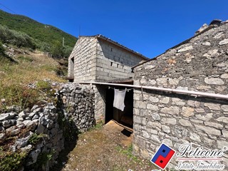 Casa Indipendente in Vendita a Vallecorsa, 35'000€, 200 m²