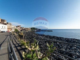 Attività commerciale in Vendita a Catania, 300'000&euro;, 170 m²