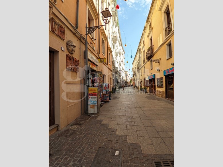 Attività commerciale in Vendita a Oristano, 55'000€, 20 m²