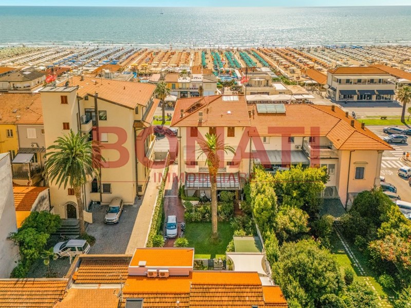Casa Indipendente in Vendita a Viareggio, 3'700'000€, 564 m², arredato