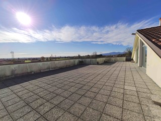 Ufficio in Vendita a Ponte Buggianese, 115'000€, 90 m²