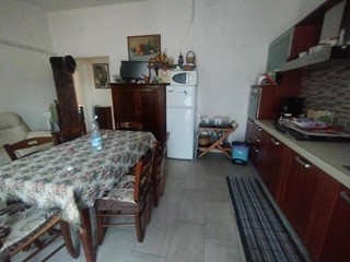 Casa Indipendente in Vendita a Jesi, 107'000€, 80 m²