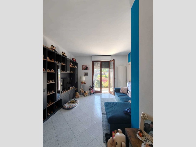 Appartamento in Vendita a Villafranca in Lunigiana, 139'500€, 124 m², arredato