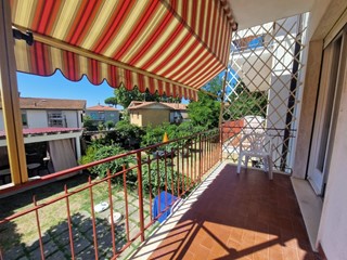 Villa bifamiliare in Vendita a Rosignano Marittimo, zona Castiglioncello, 248'000€, 100 m², arredato
