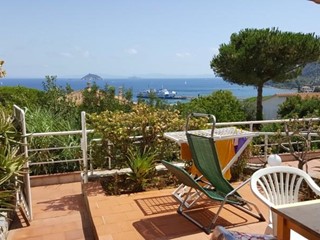 Trilocale in Vendita a Rio, zona Cavo, 280'000&euro;, 63 m², arredato, con Box