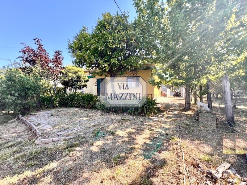 Villa bifamiliare in Vendita a Pietrasanta, zona Strettoia, 300'000&euro;, 100 m²