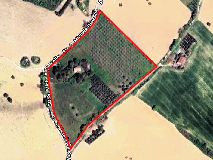 Rustico in Vendita a Monterubbiano, 175'000€, 400 m²