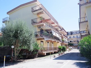 Quadrilocale in Vendita a Caserta, 180'000€, 150 m²