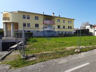 Terreno edificabile in Vendita a Susegana, 200'000€, 891 m²