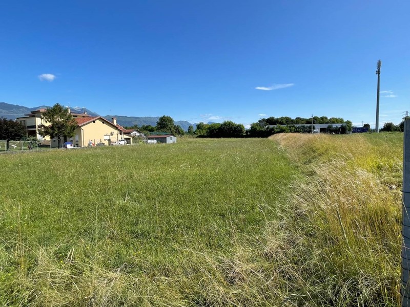 Terreno edificabile in Vendita a Fontanafredda, 158'000€, 5400 m²
