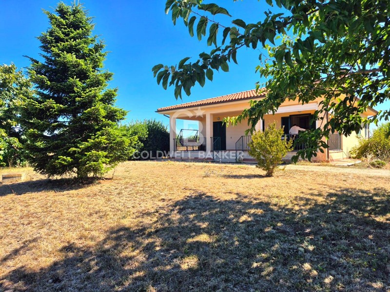 Villa in Vendita a Tarquinia, 269'000€, 174 m²