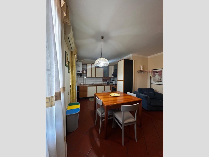 Quadrilocale in Affitto a Crespina Lorenzana, 1'200€, 120 m²