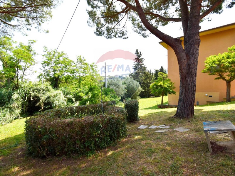 Appartamento in Vendita a Livorno, 200'000€, 105 m²