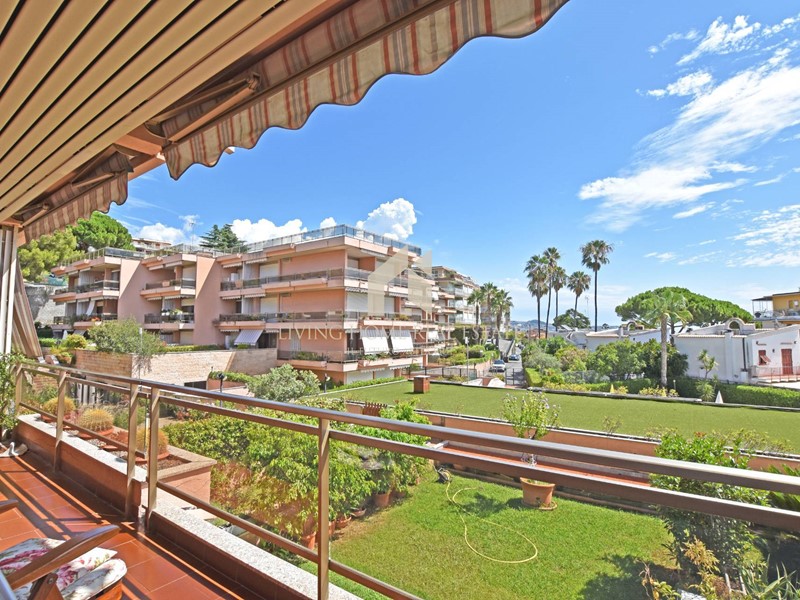 Trilocale in Vendita a Sanremo, 220'000€, 50 m²