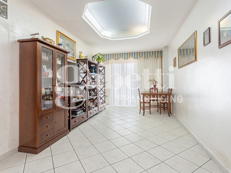 Trilocale in Vendita a Marano di Napoli, 185'000€, 97 m²