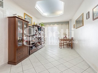 Trilocale in Vendita a Marano di Napoli, 185'000€, 97 m²