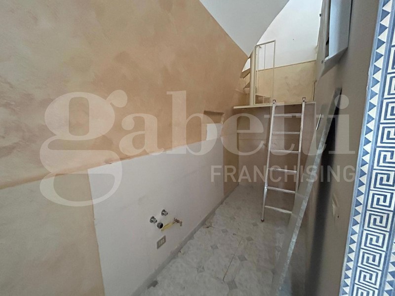 Casa Indipendente in Vendita a Canosa di Puglia, 35'000€, 40 m²