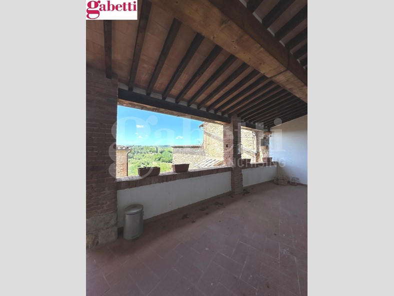 Appartamento in Vendita a Siena, 380'000&euro;, 200 m²