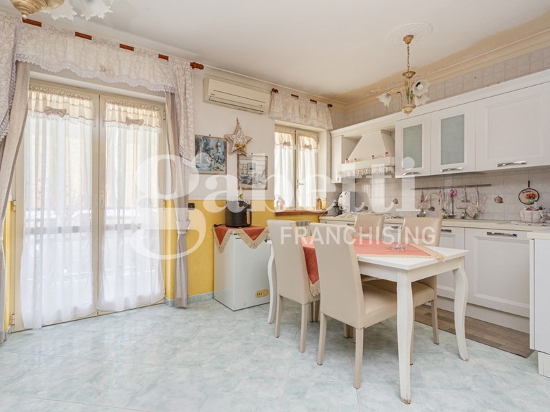 Trilocale in Vendita a Mugnano di Napoli, 208'000€, 85 m²