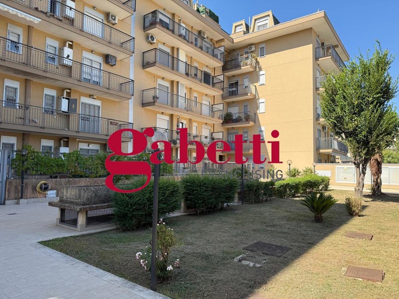 Quadrilocale in Vendita a San Nicola la Strada, 260'000€, 120 m²