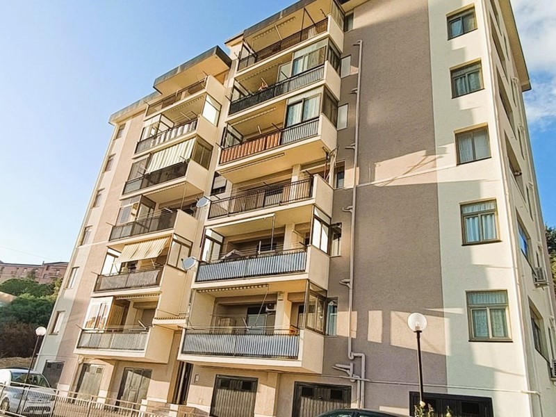 Quadrilocale in Vendita a Agrigento, 90'000€, 119 m²