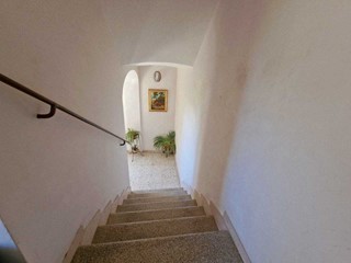 Casa Indipendente in Vendita a Gualdo Cattaneo, 145'000€, 256 m²