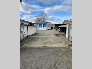 Capannone in Vendita a Ponsacco, 113'906€, 2840 m²