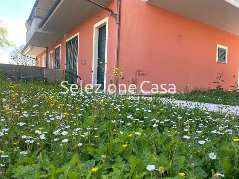 Villetta a schiera in Vendita a Montopoli in Val d'Arno, 275'000€, 200 m², con Box