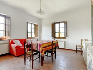 Trilocale in Vendita a Barga, zona Castelvecchio Pascoli, 49'000€, 50 m², arredato