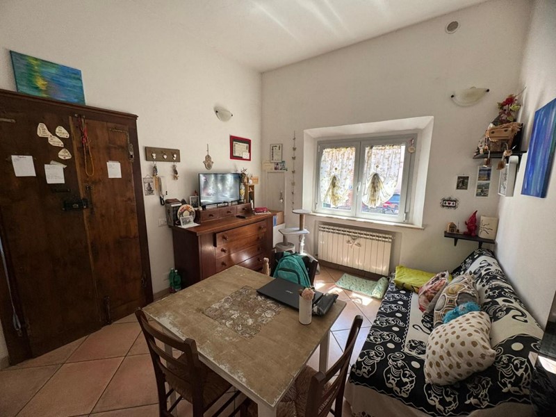 Bilocale in Vendita a Siena, zona Taverne D'arbia, 110'000&euro;, 30 m², arredato, con Box