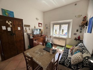 Bilocale in Vendita a Siena, zona Taverne D'arbia, 110'000€, 30 m², arredato, con Box