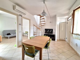 Trilocale in Vendita a Pisa, 230'000€, 62 m², arredato, con Box