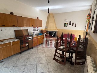 Casa Indipendente in Vendita a Baiano, 56'000€, 135 m²