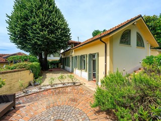 Villa in Vendita a Torino, 580'000€, 248 m²