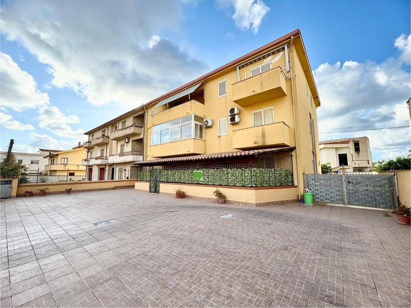 Quadrilocale in Vendita a Trappeto, 85'000€, 75 m²