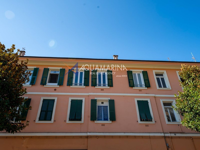 Appartamento in Vendita a Ventimiglia, 190'000€, 101 m²