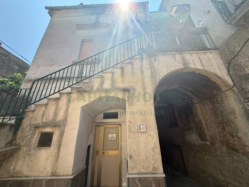 Appartamento in Vendita a Siano, 50'000&euro;, 80 m²