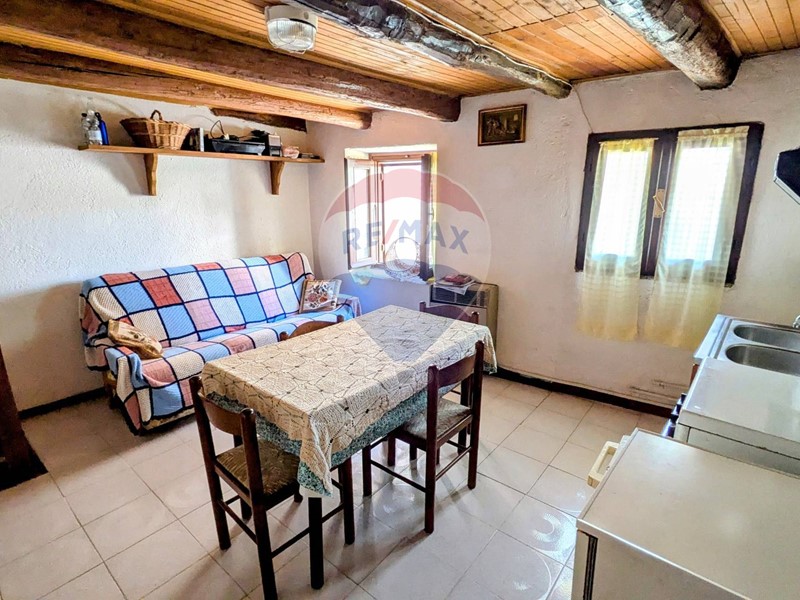 Casa Semi Indipendente in Vendita a Pian Camuno, 25'000€, 55 m²