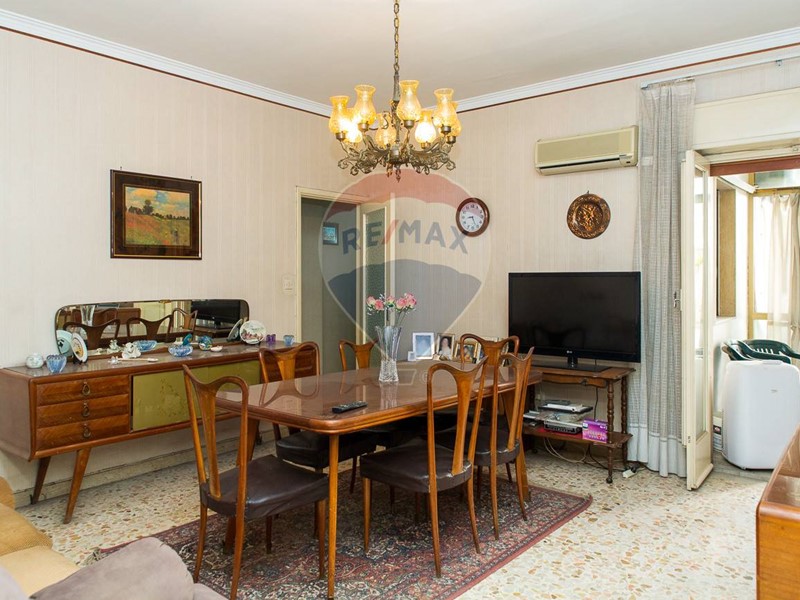 Appartamento in Vendita a Catania, 190'000&euro;, 180 m²