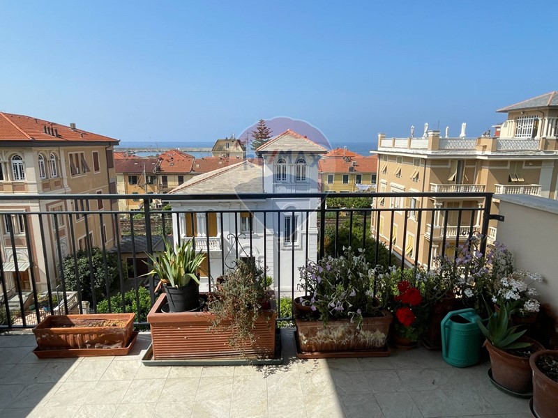 Appartamento in Vendita a Chiavari, 720'000€, 150 m²