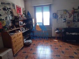 Casa Semi Indipendente in Vendita a Empoli, 350'000€, 250 m²