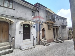 Trilocale in Vendita a Morcone, 23'500€, 58 m²