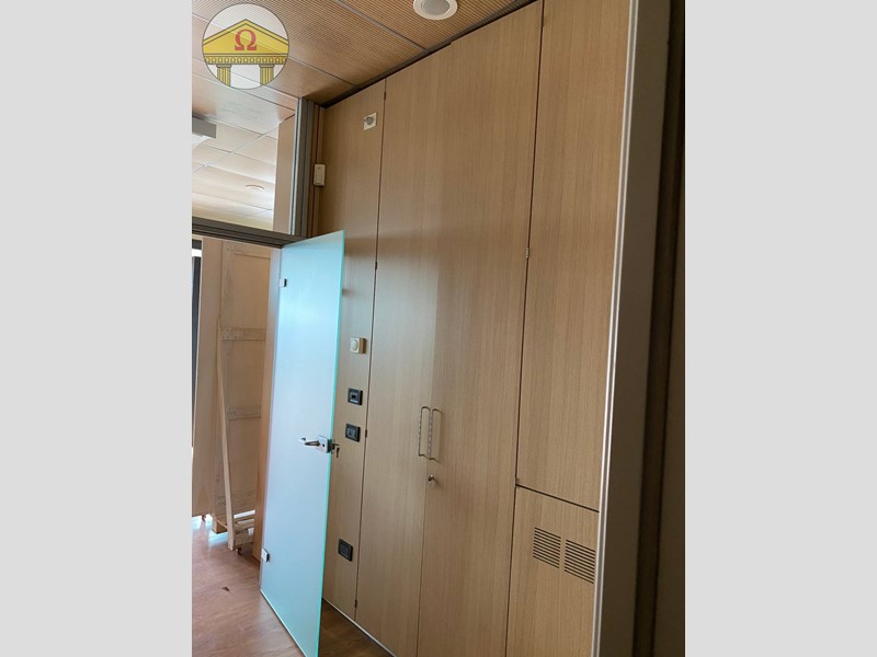 Negozio in Affitto a Paese, 800€, 80 m²