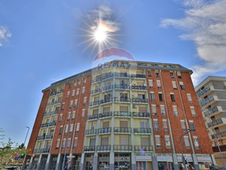 Trilocale in Vendita a Baranzate, 148'000€, 70 m²