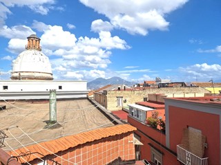 Trilocale in Vendita a Napoli, 290'000€, 100 m²