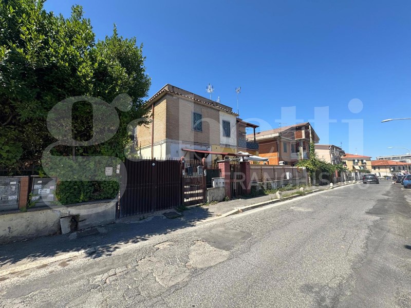 Trilocale in Vendita a Marino, 205'000€, 90 m²