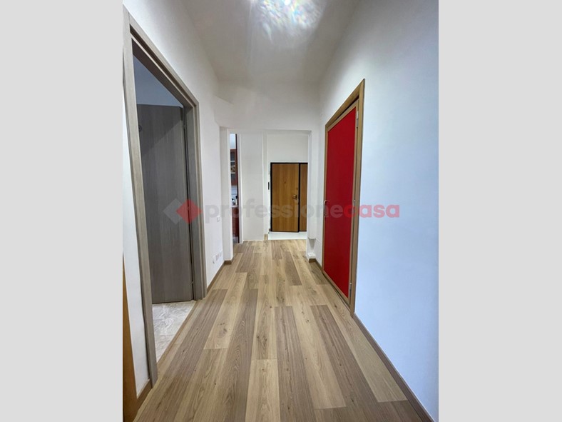 Appartamento in Affitto a Minturno, 500€, 80 m², arredato
